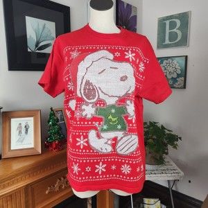 Peanuts Snoopy Holiday Christmas T-shirt L